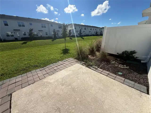 Listing Photo 7