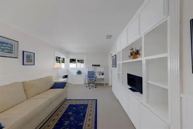 Listing Photo 32
