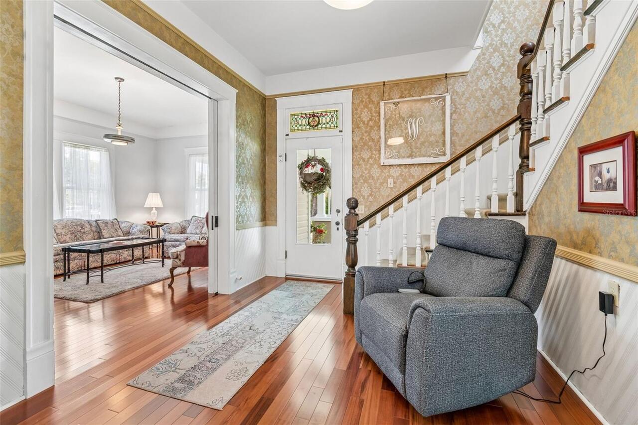 Listing Photo 11