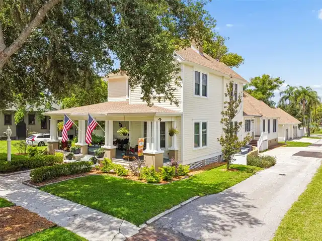 Listing Photo 5