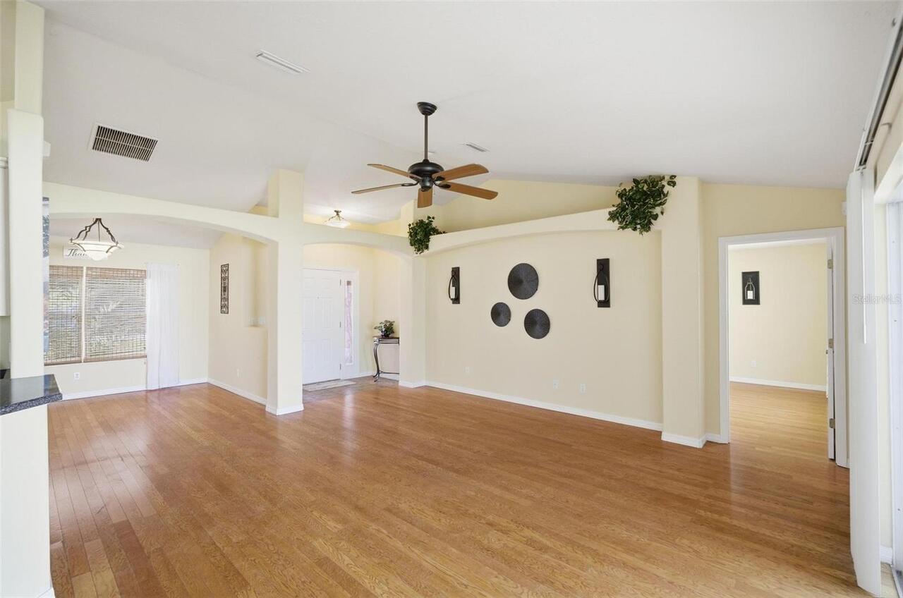 Listing Photo 7