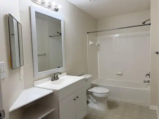 Listing Photo 13