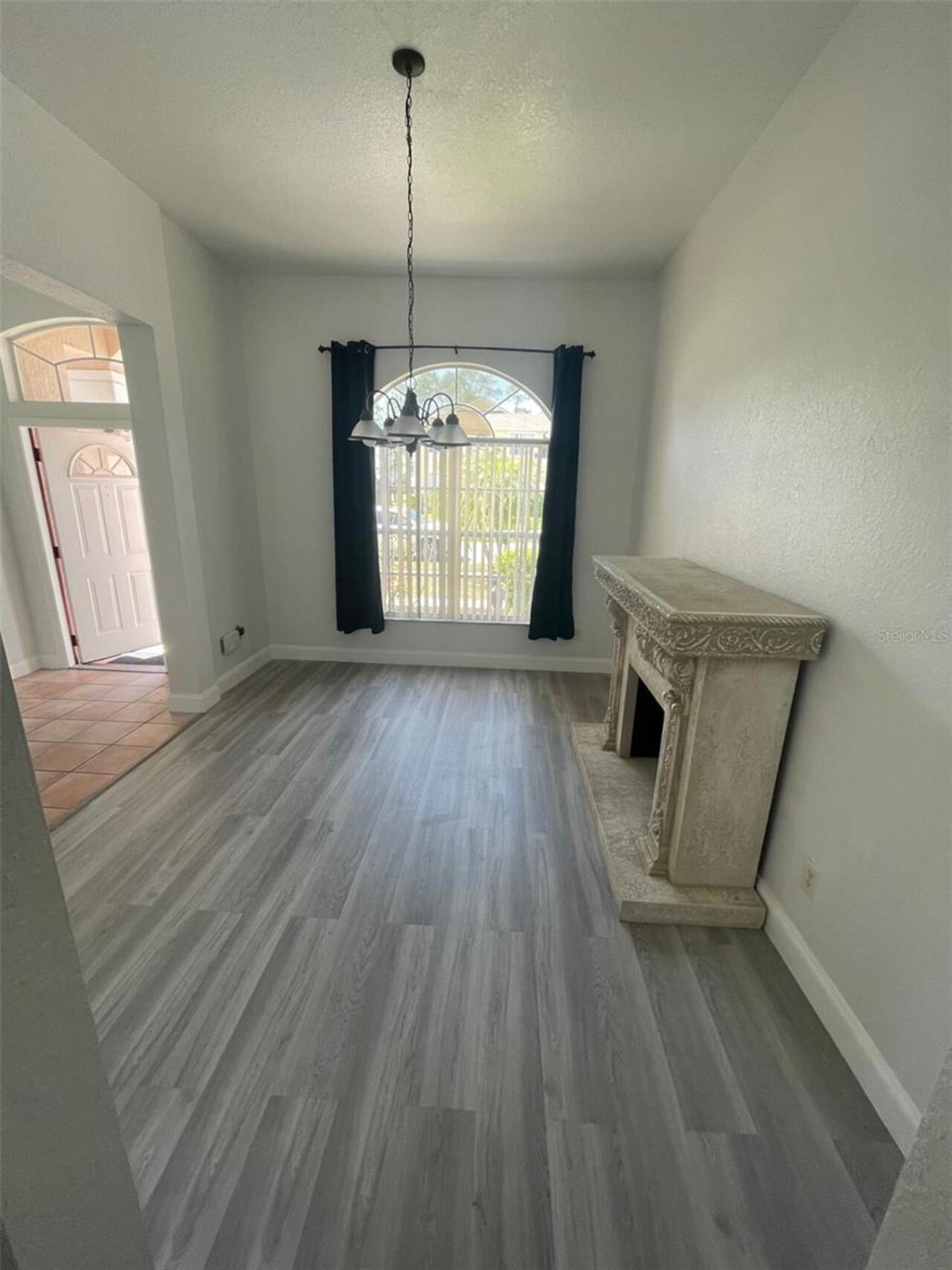 Listing Photo 10