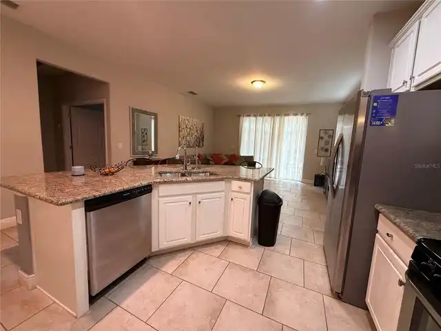 Listing Photo 8