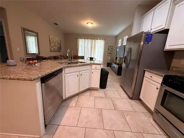 Listing Photo 9