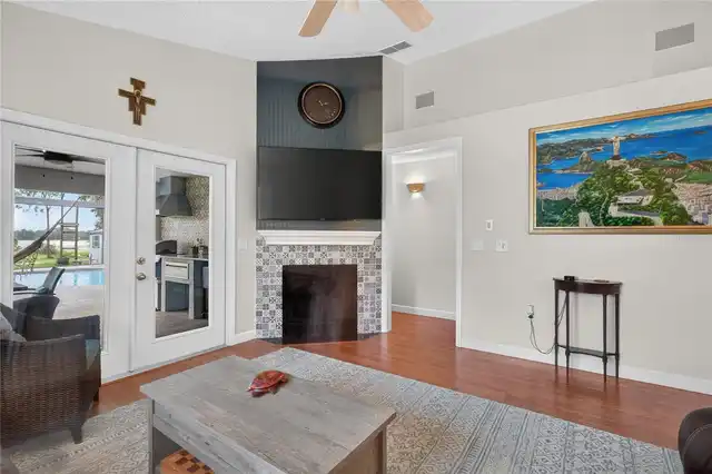 Listing Photo 17