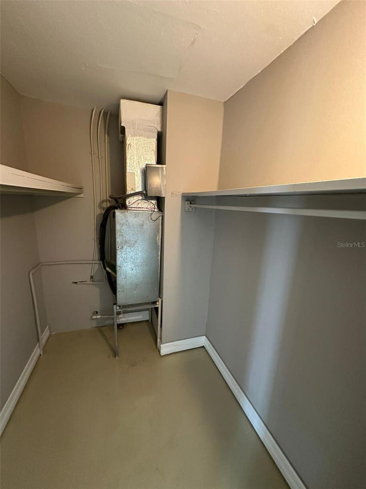 Listing Photo 10