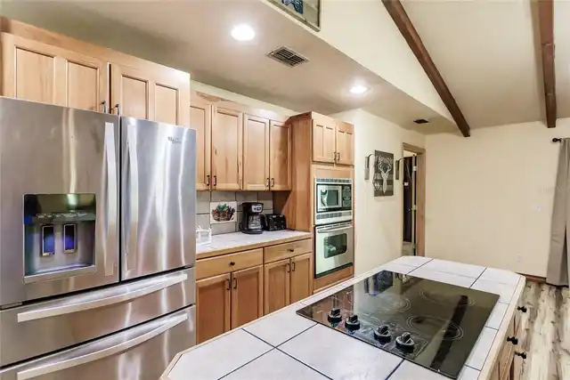 Listing Photo 16