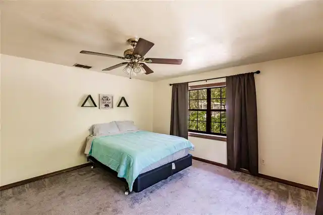 Listing Photo 24