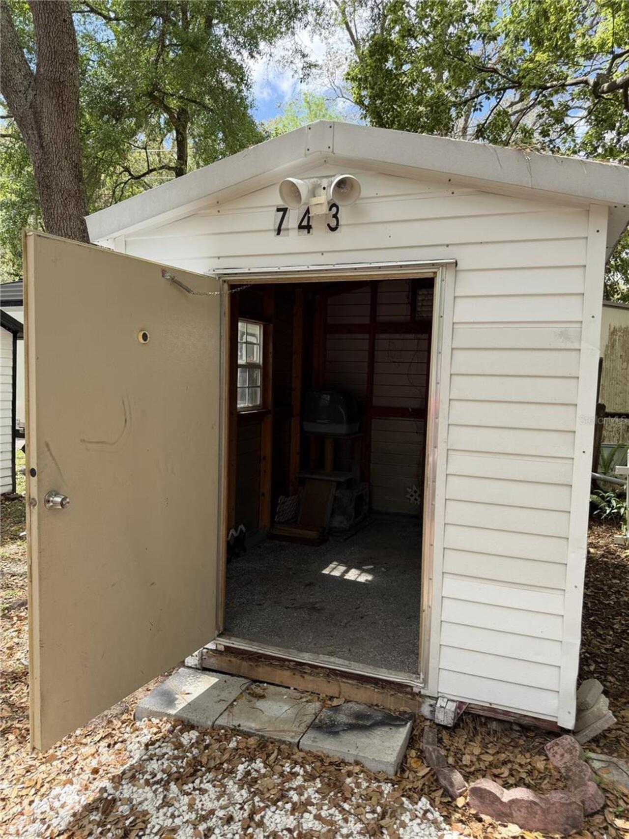 Listing Photo 12