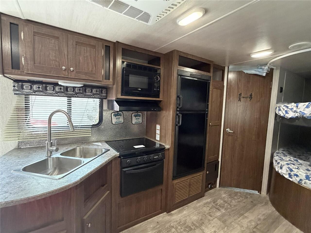 Listing Photo 41