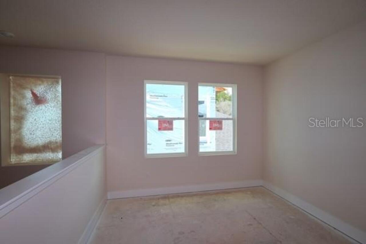 Listing Photo 10
