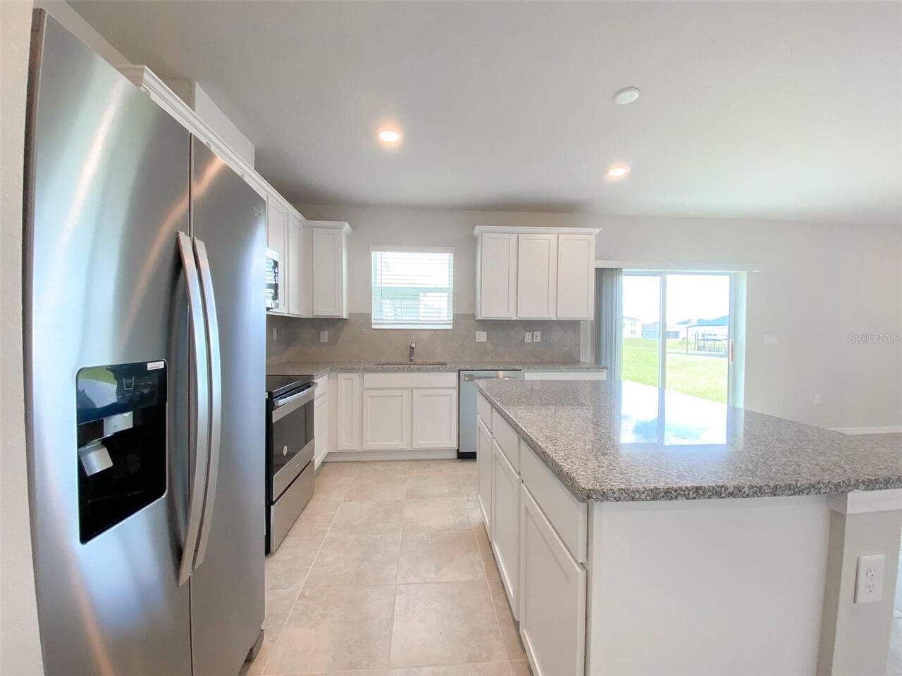 Listing Photo 9