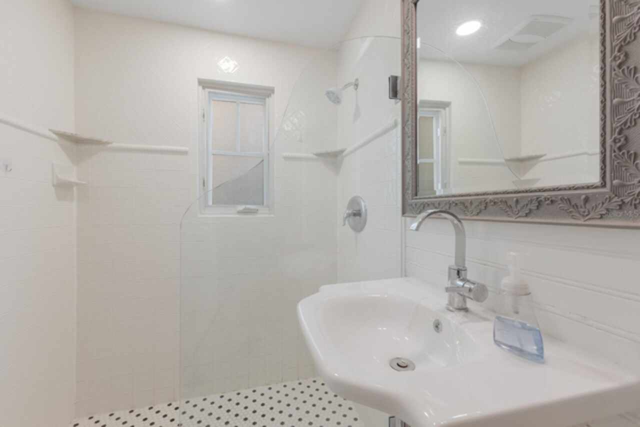 Listing Photo 34