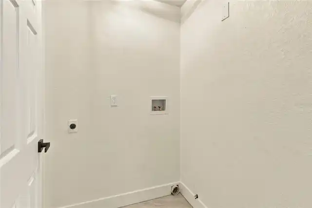 Listing Photo 33