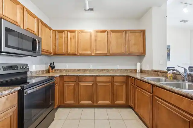 Listing Photo 15