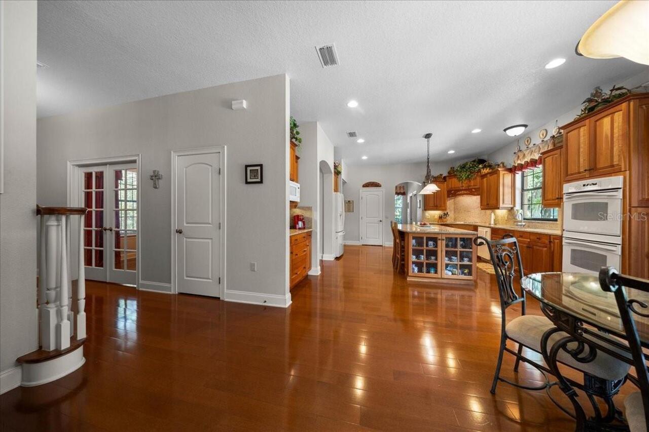 Listing Photo 18