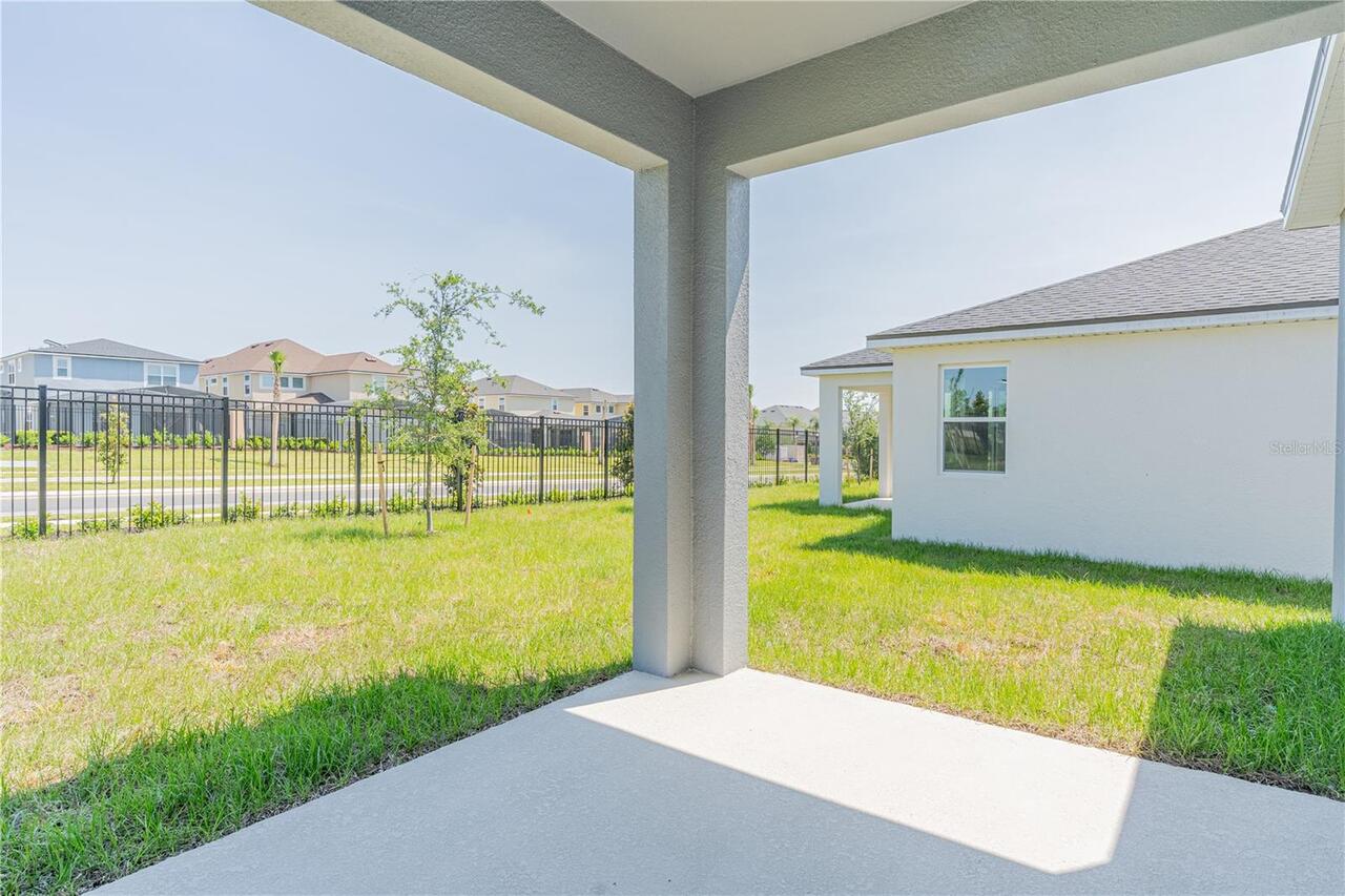 Listing Photo 9
