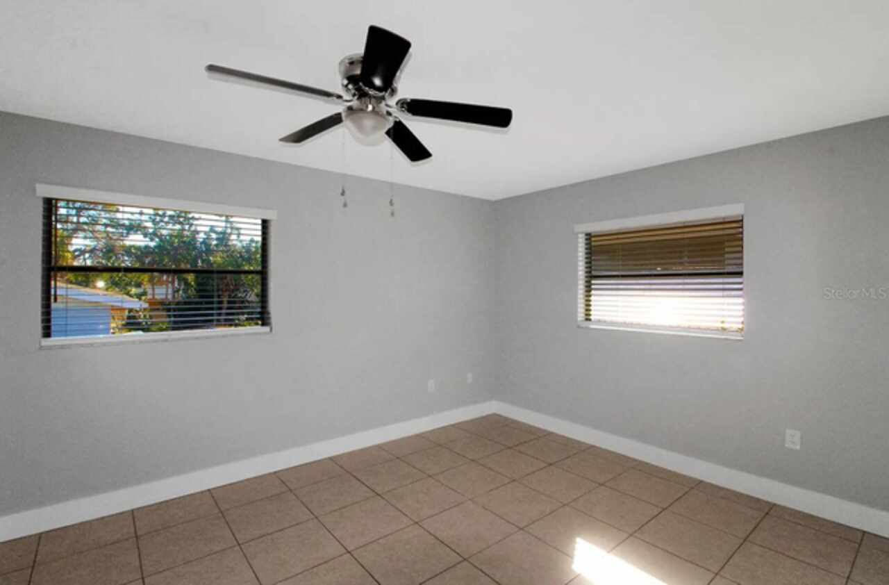 Listing Photo 10