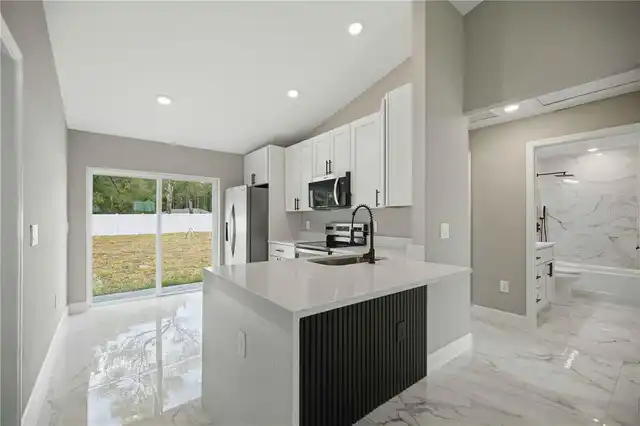 Listing Photo 7