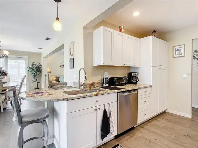 Listing Photo 25