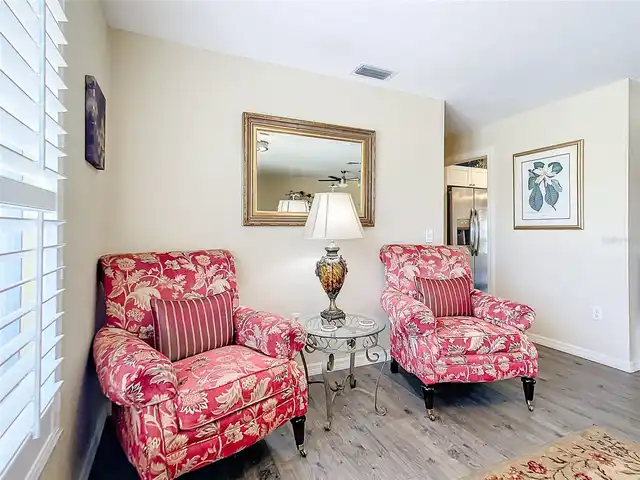Listing Photo 28