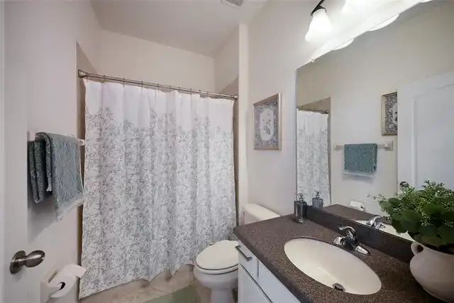 Listing Photo 23