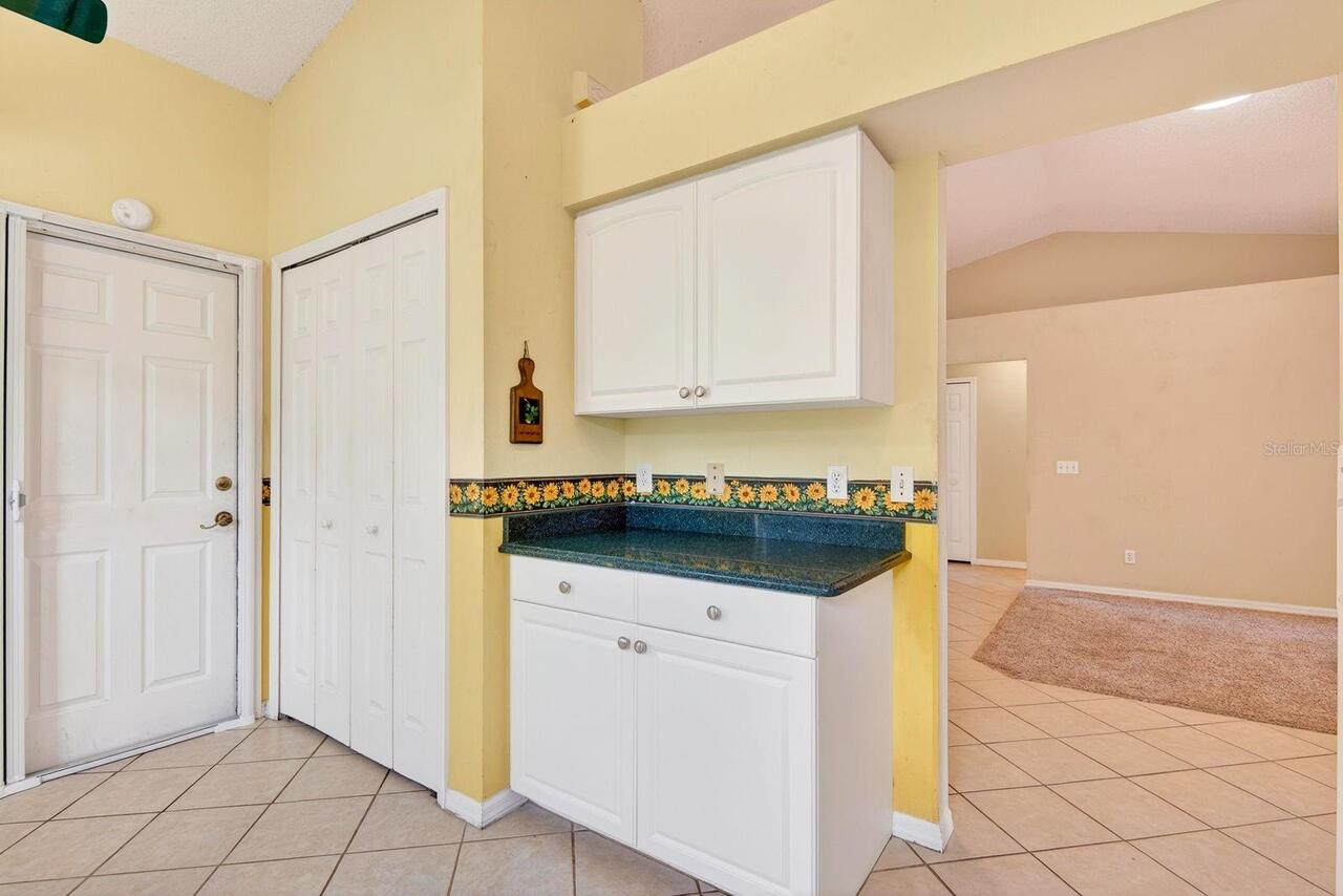 Listing Photo 11
