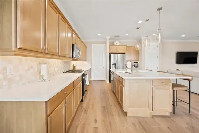 Listing Photo 15