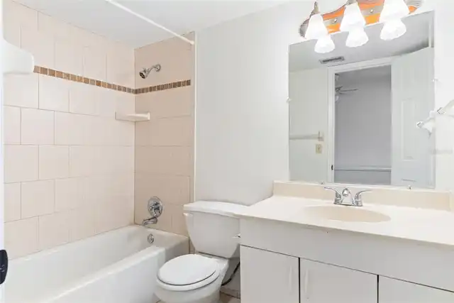 Listing Photo 14