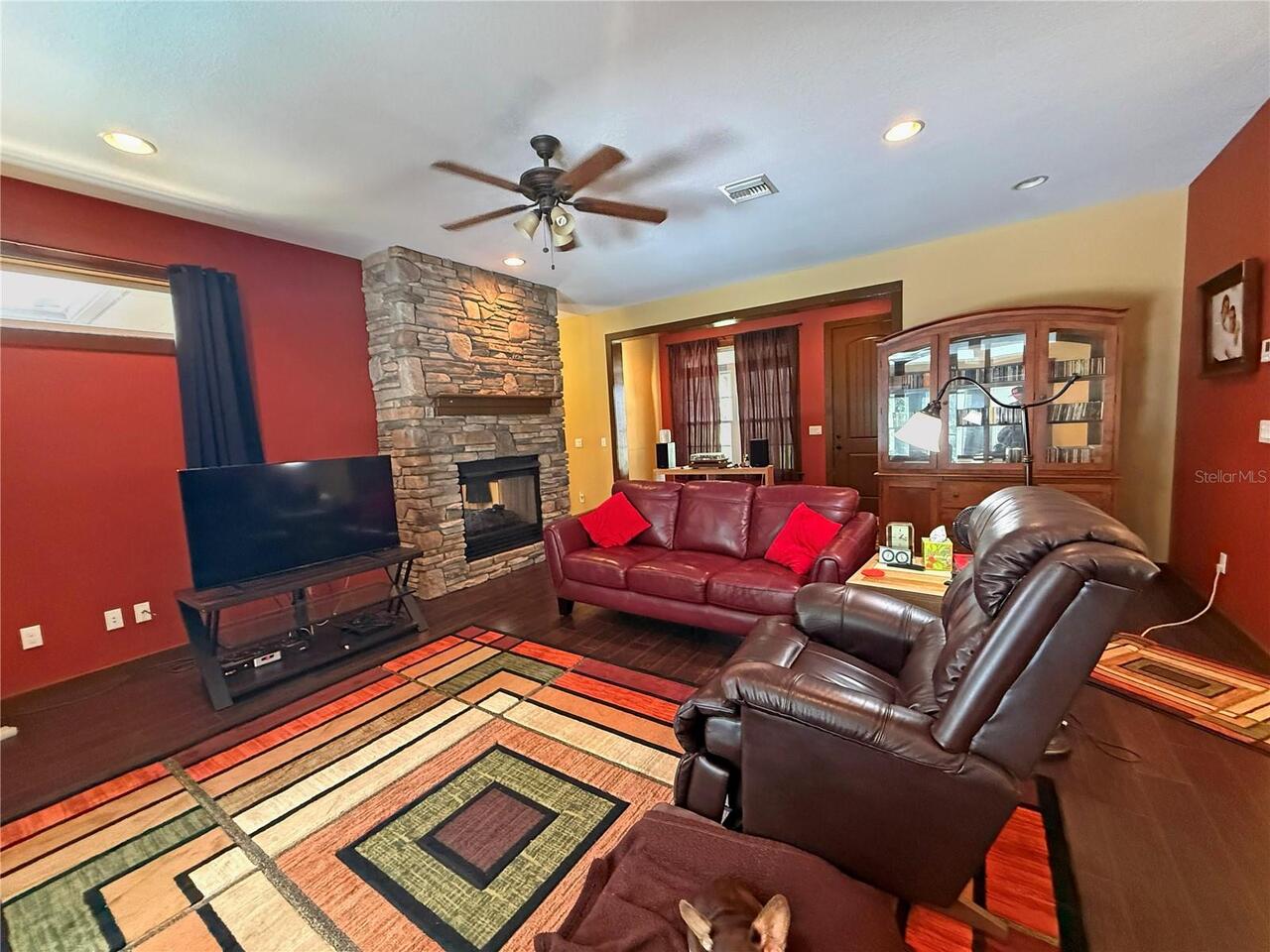 Listing Photo 6