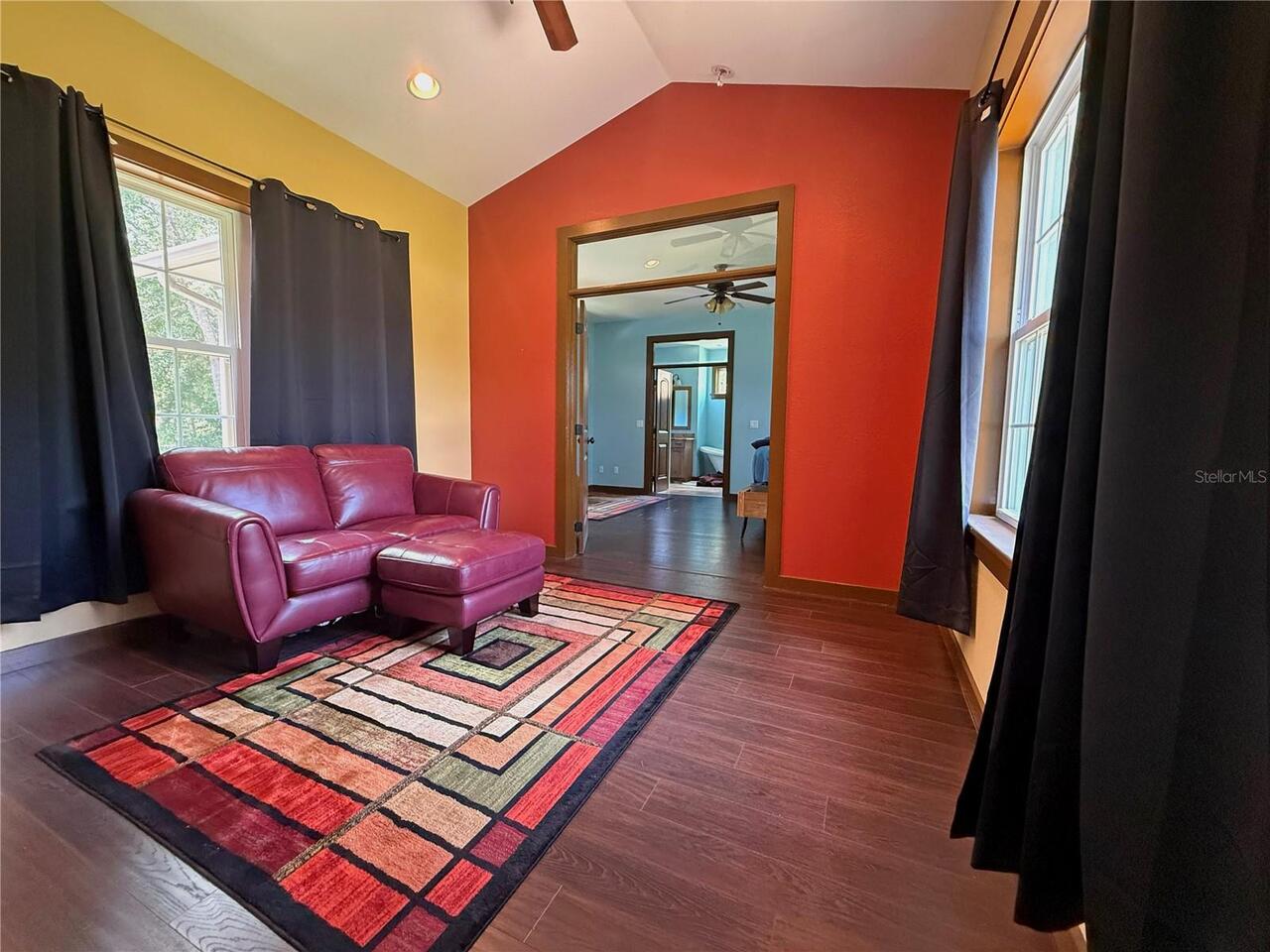 Listing Photo 10