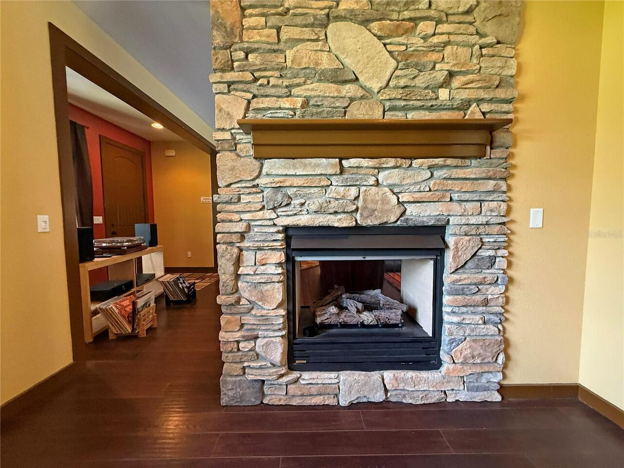 Listing Photo 12