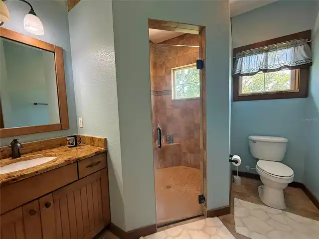 Listing Photo 16
