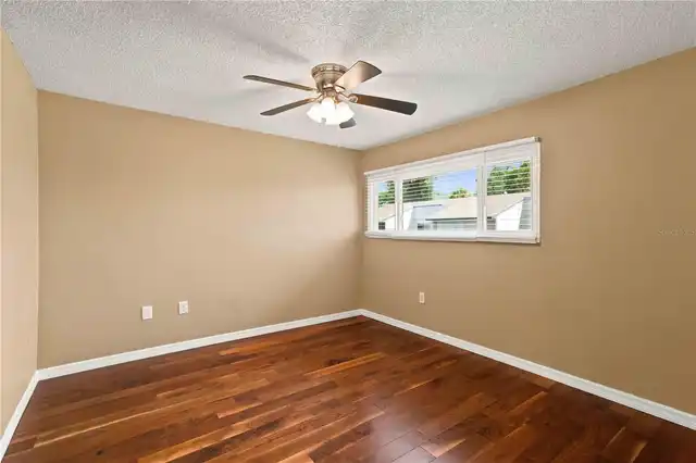 Listing Photo 33