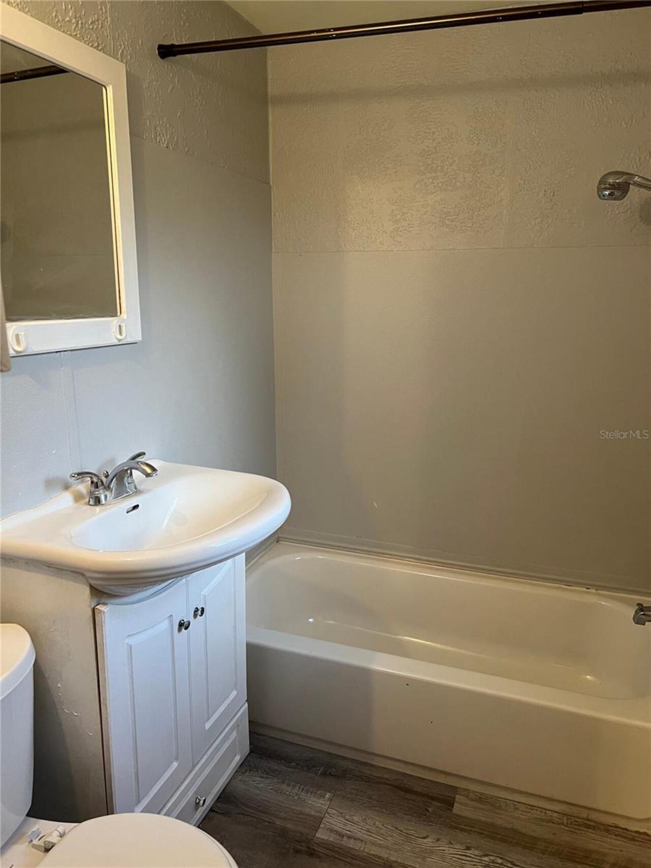 Listing Photo 6
