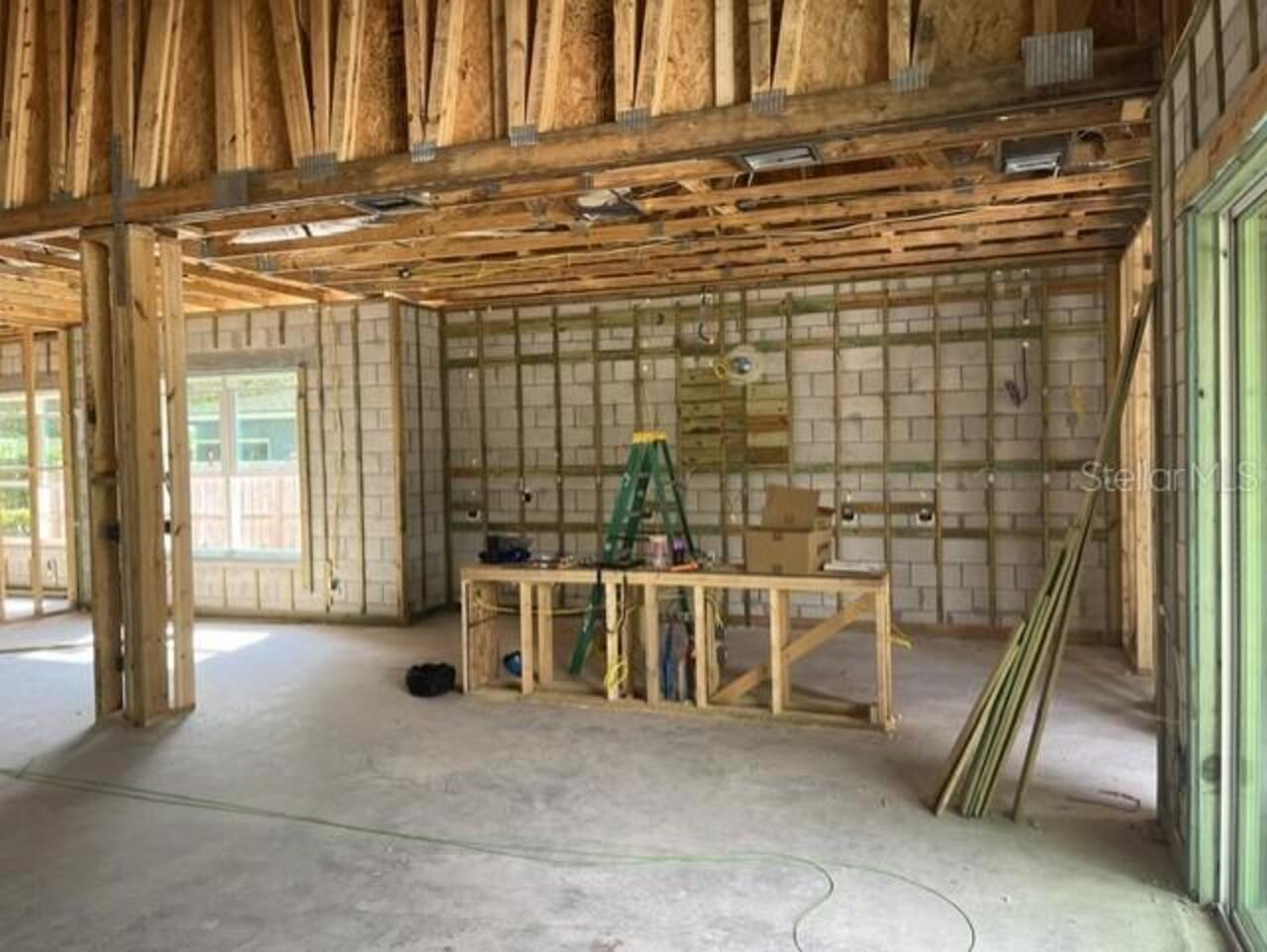 Listing Photo 8
