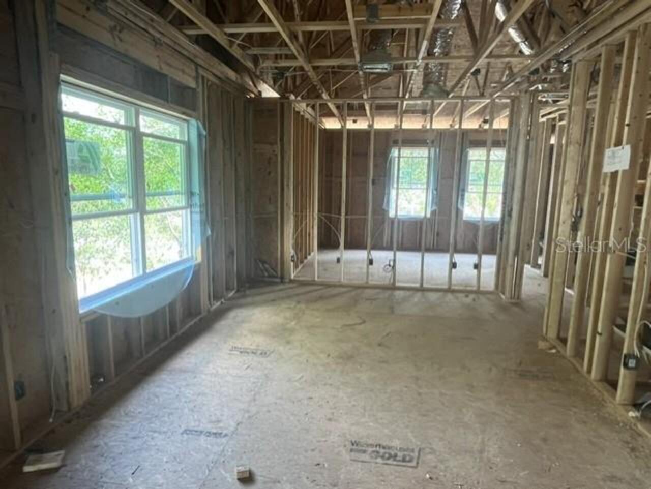 Listing Photo 11