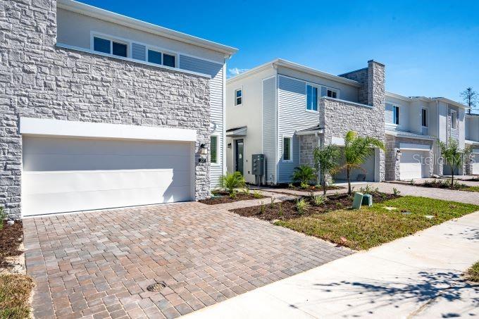 Davenport Real Estate