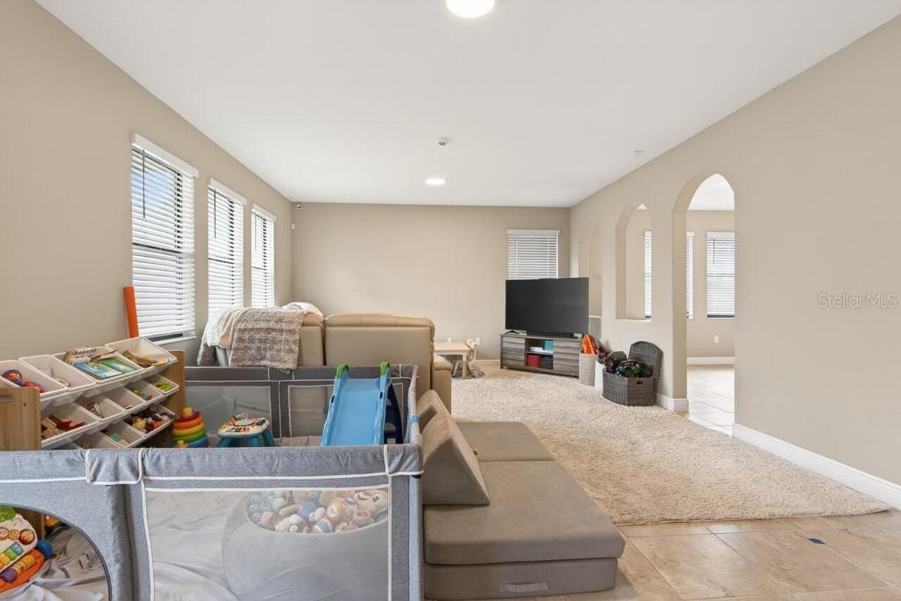 Listing Photo 11