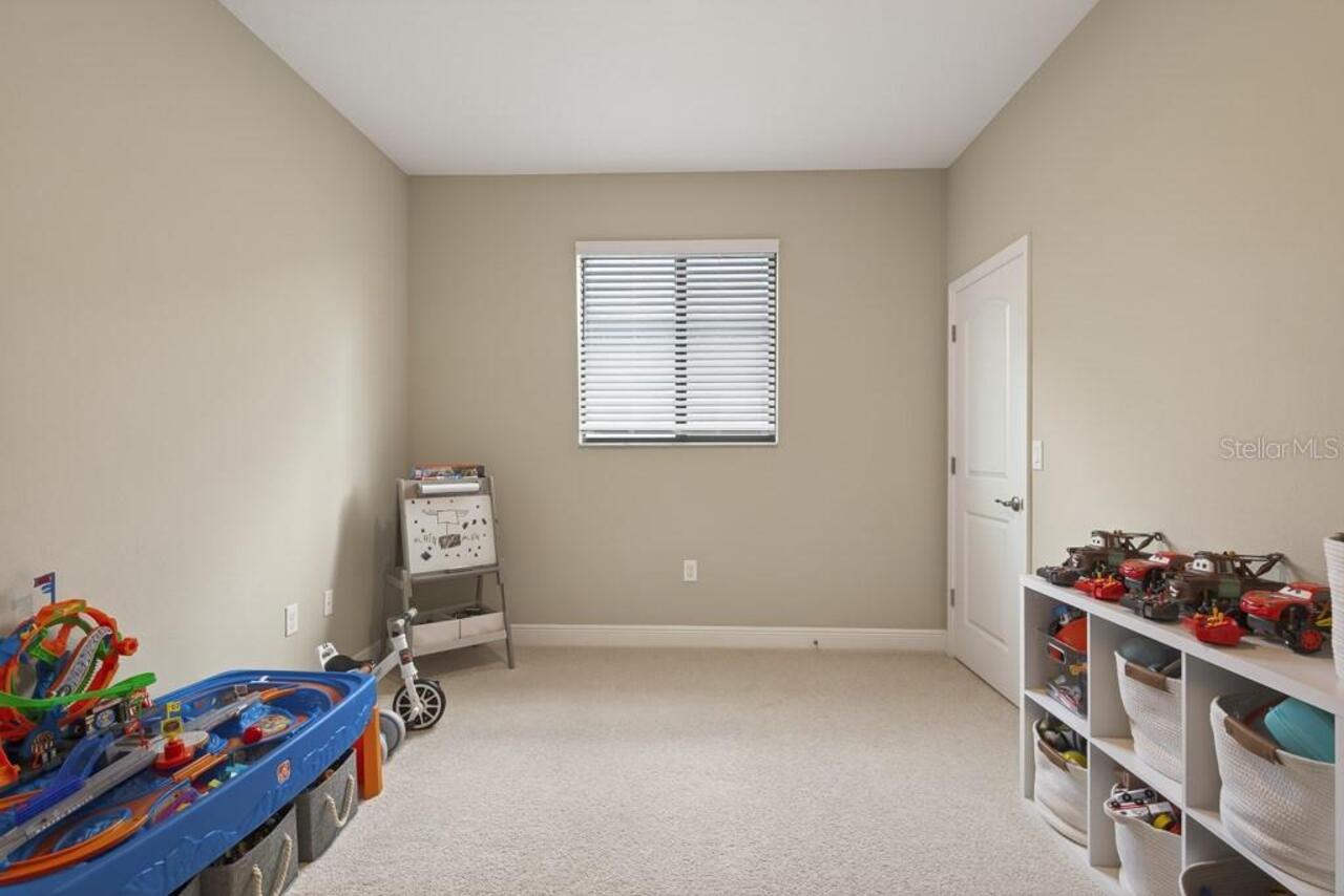 Listing Photo 19