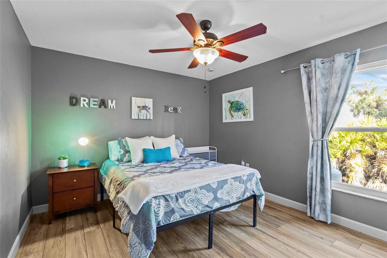 Listing Photo 32