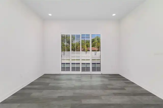 Listing Photo 26