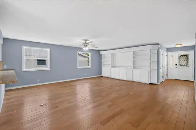 Listing Photo 7