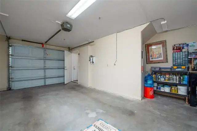 Listing Photo 16