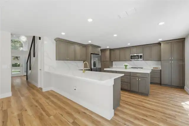 Listing Photo 7