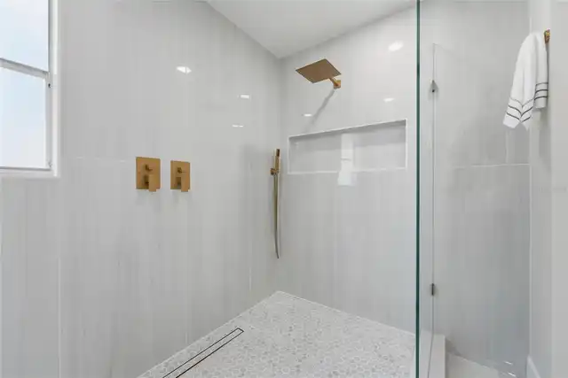 Listing Photo 33