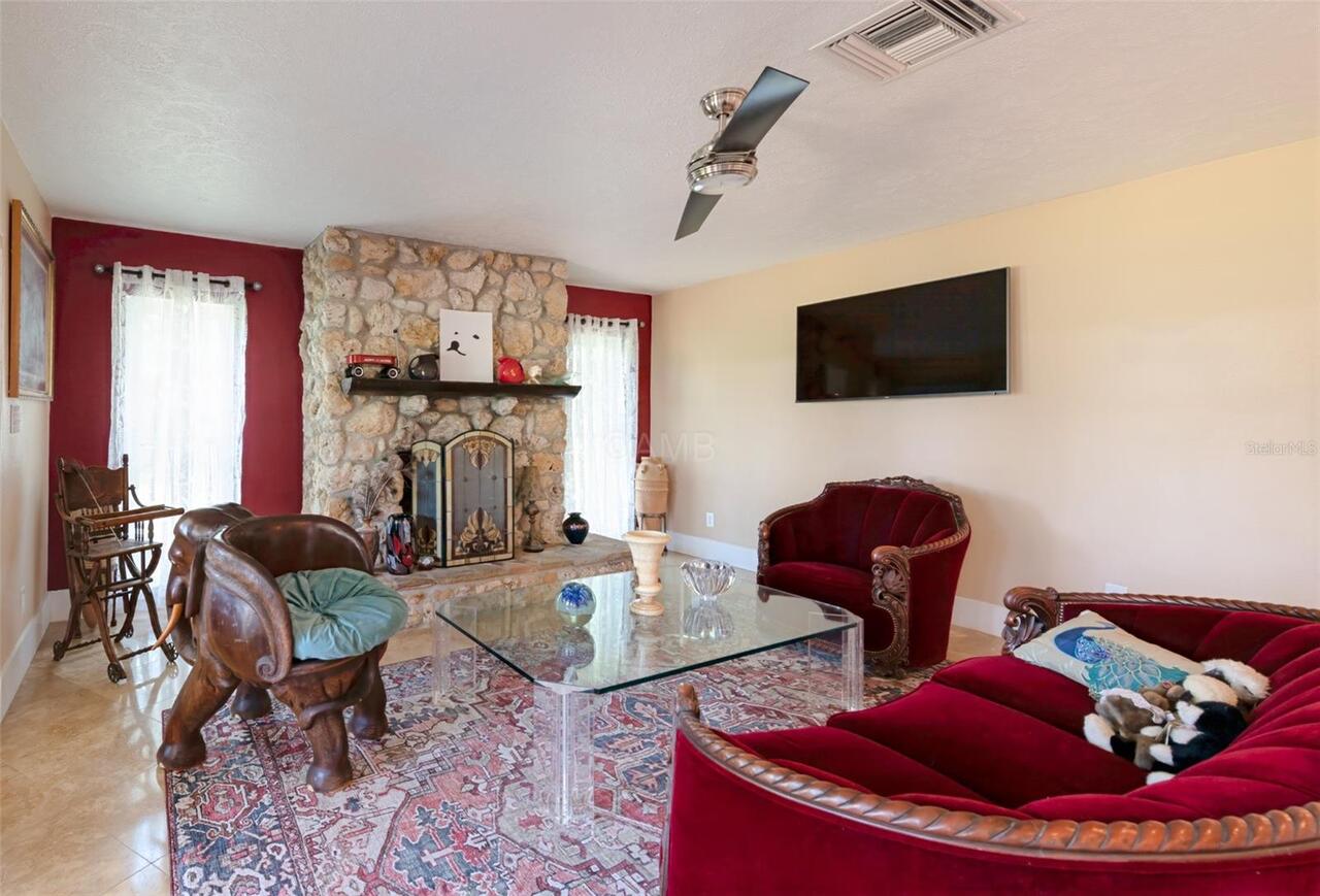 Listing Photo 15