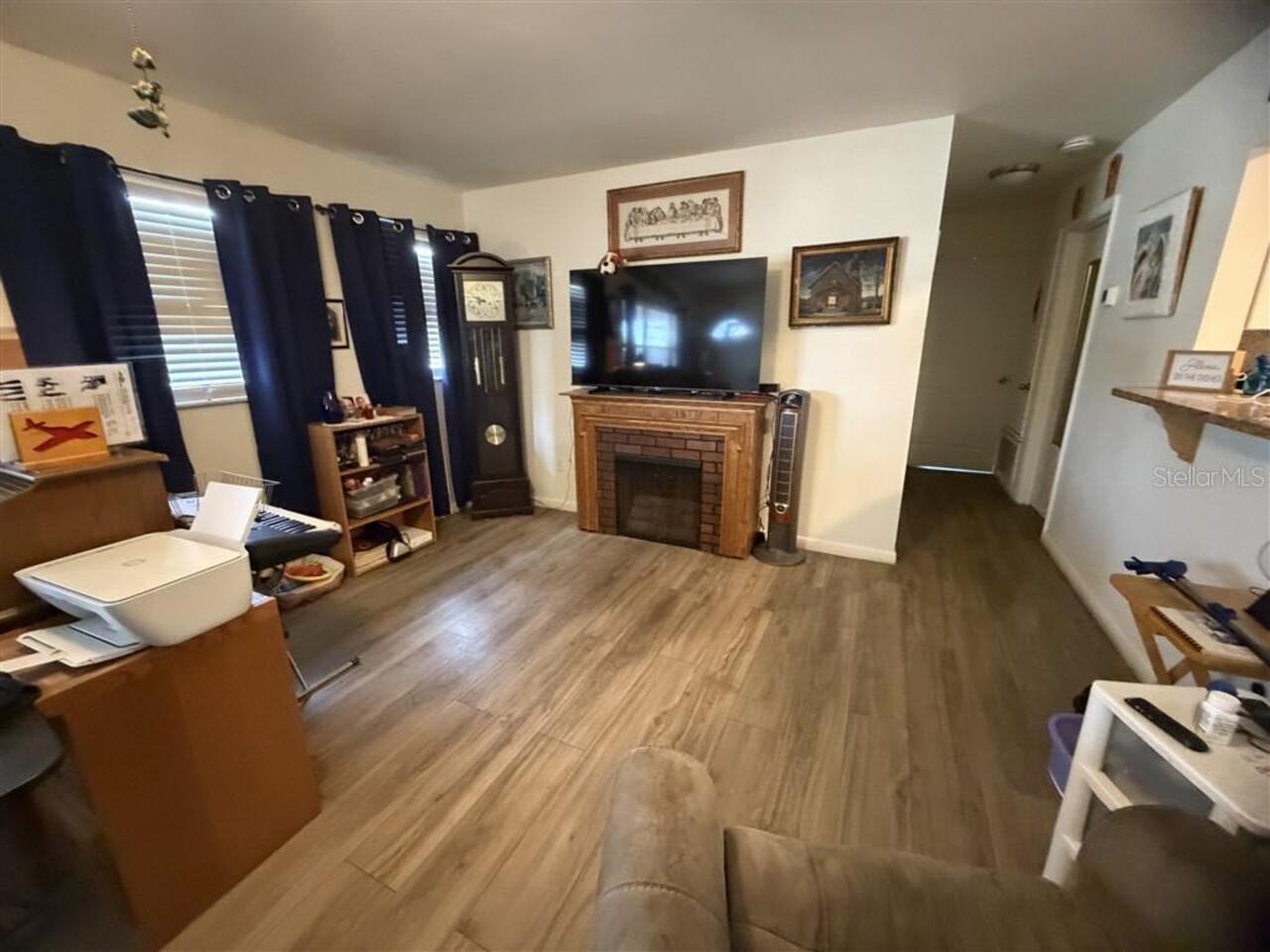 Listing Photo 4