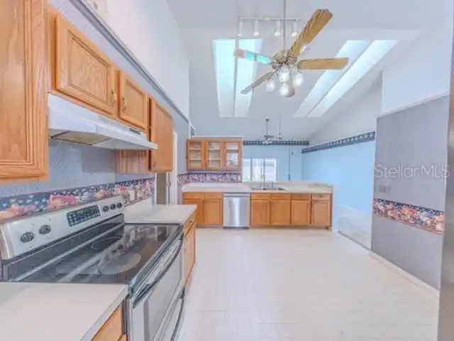 Listing Photo 7